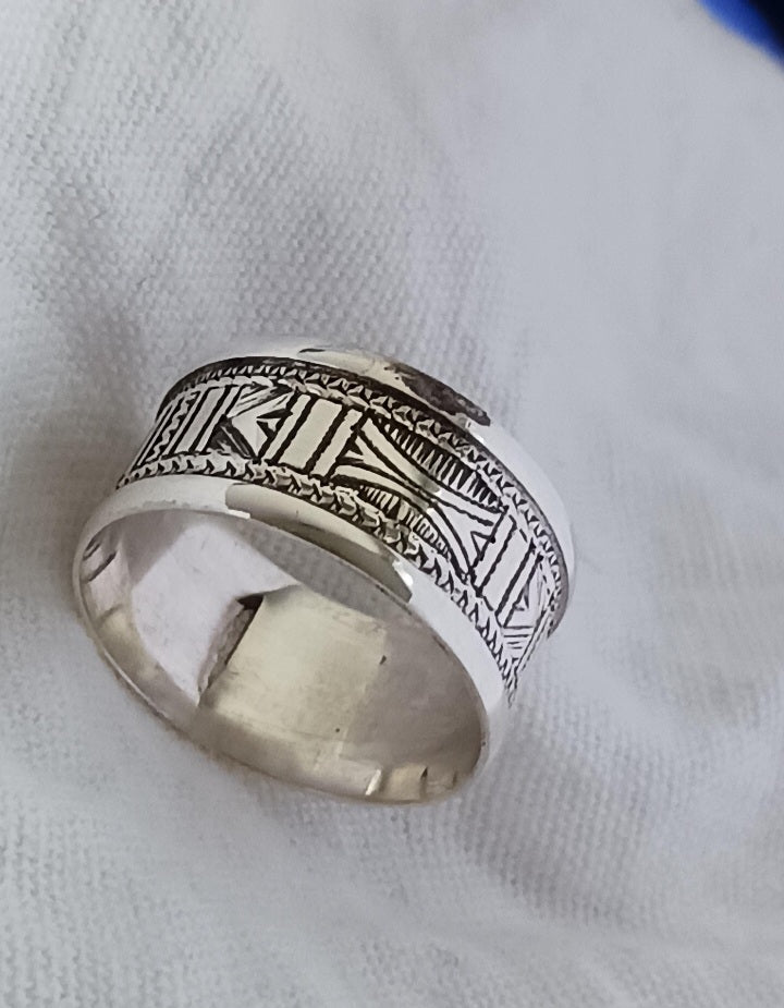 Bague touareg en argent massif