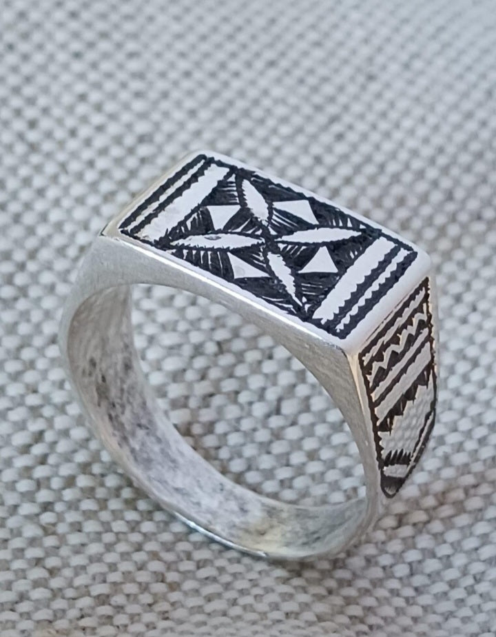 Bague touareg en argent massif