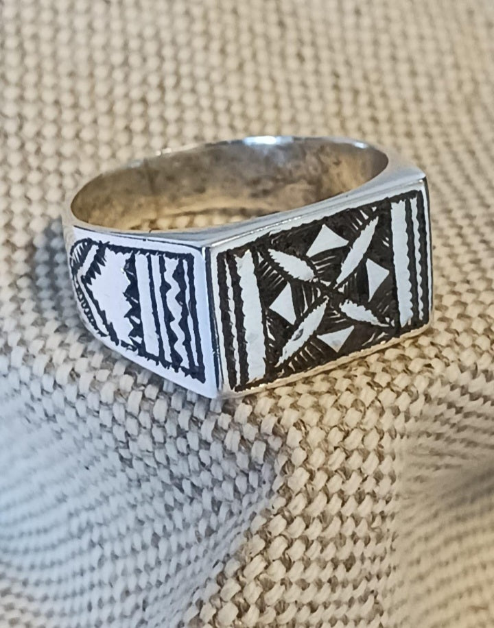 Bague touareg en argent massif