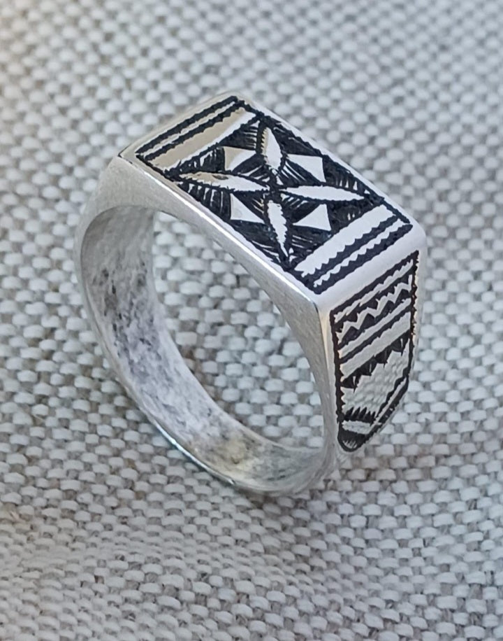 Bague touareg en argent massif