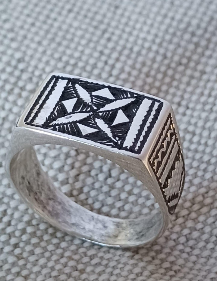 Bague touareg en argent massif