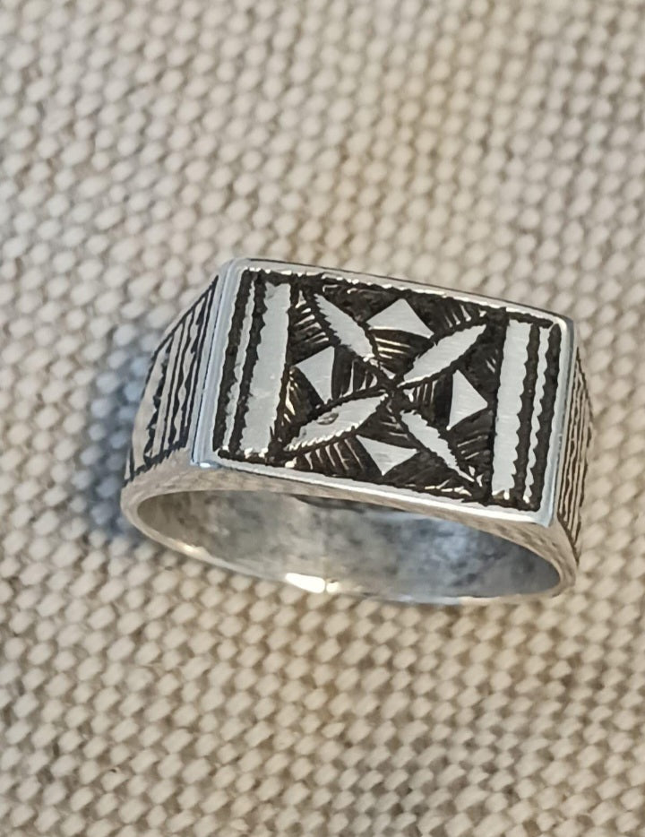 Bague touareg en argent massif