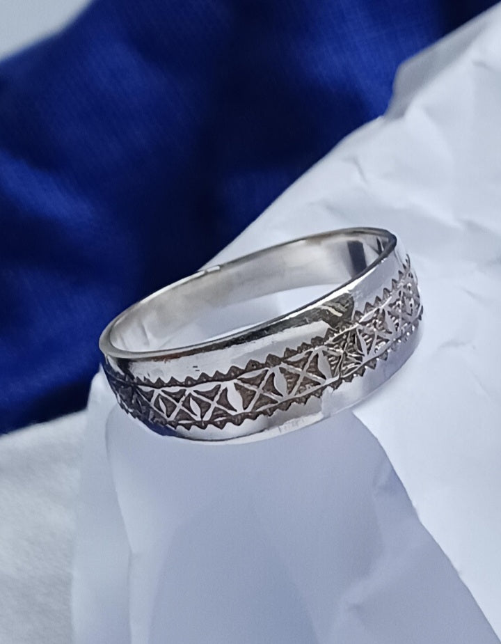 Bague touareg en argent massif