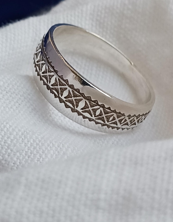 Bague touareg en argent massif