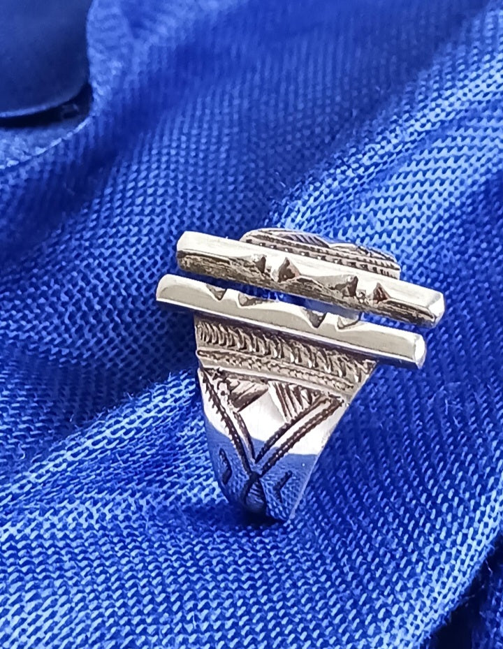 Bague touareg en argent massif