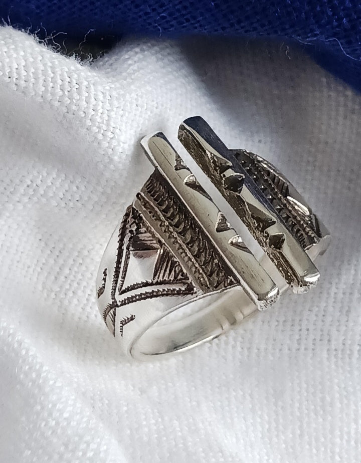 Bague touareg en argent massif