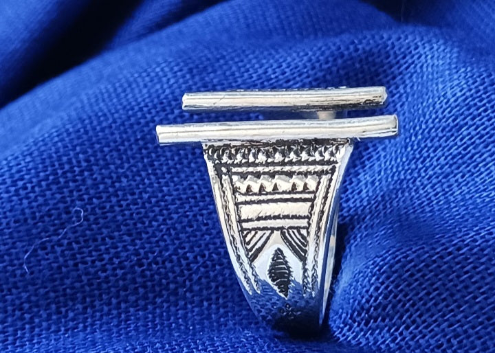 Bague touareg en argent massif
