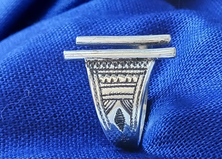 Bague touareg en argent massif
