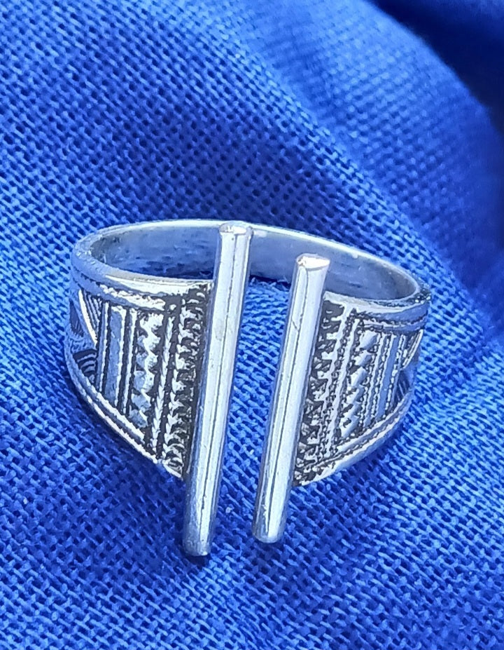 Bague touareg en argent massif