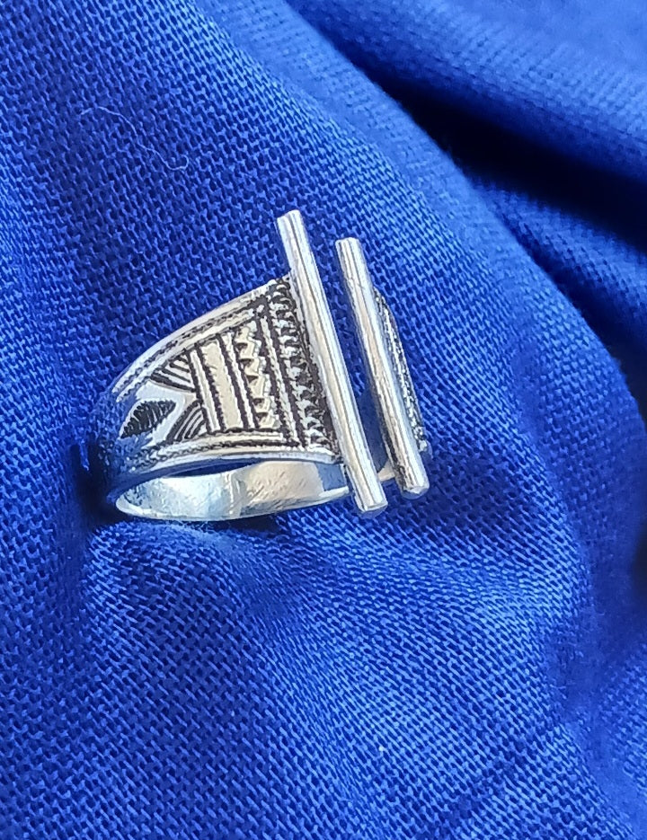 Bague touareg en argent massif