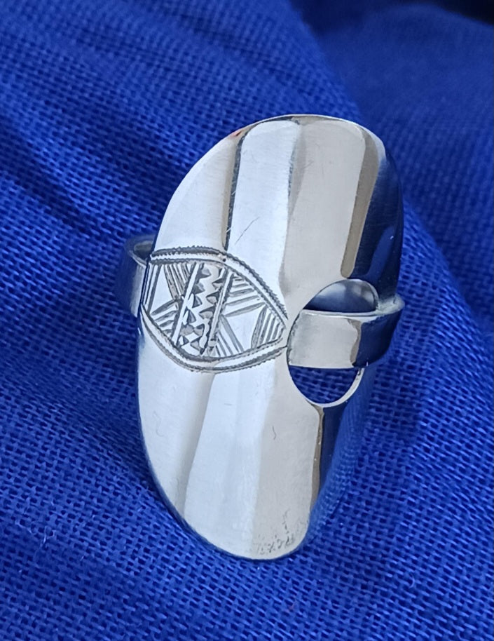 Bague touareg en argent massif