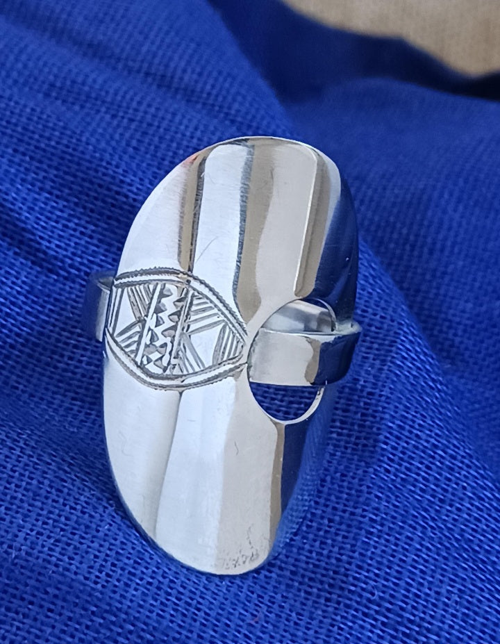 Bague touareg en argent massif