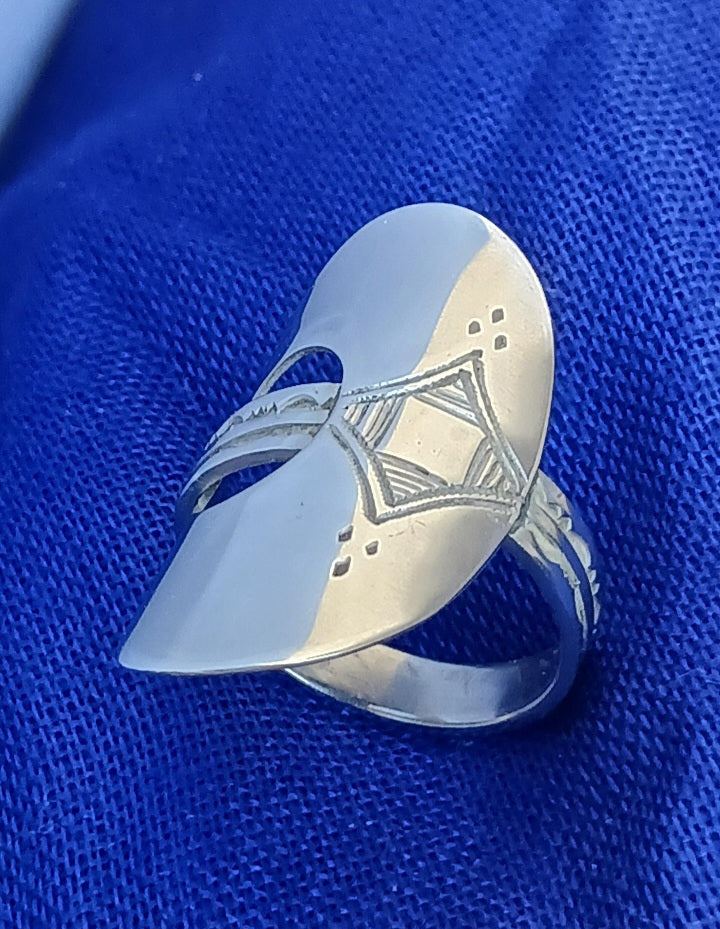 Bague touareg en argent massif