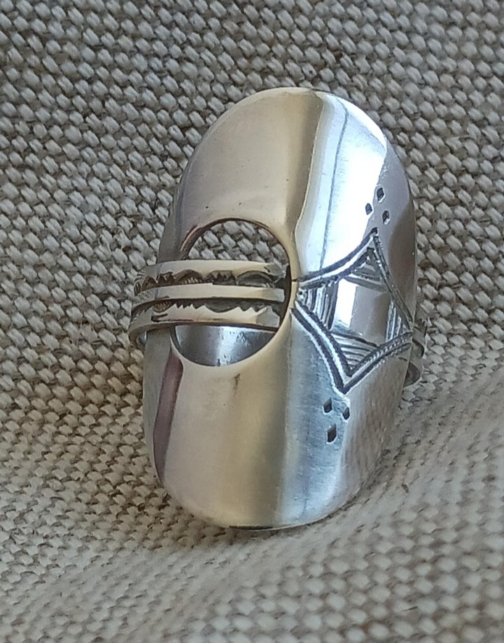 Bague touareg en argent massif
