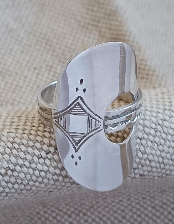 Bague touareg en argent massif