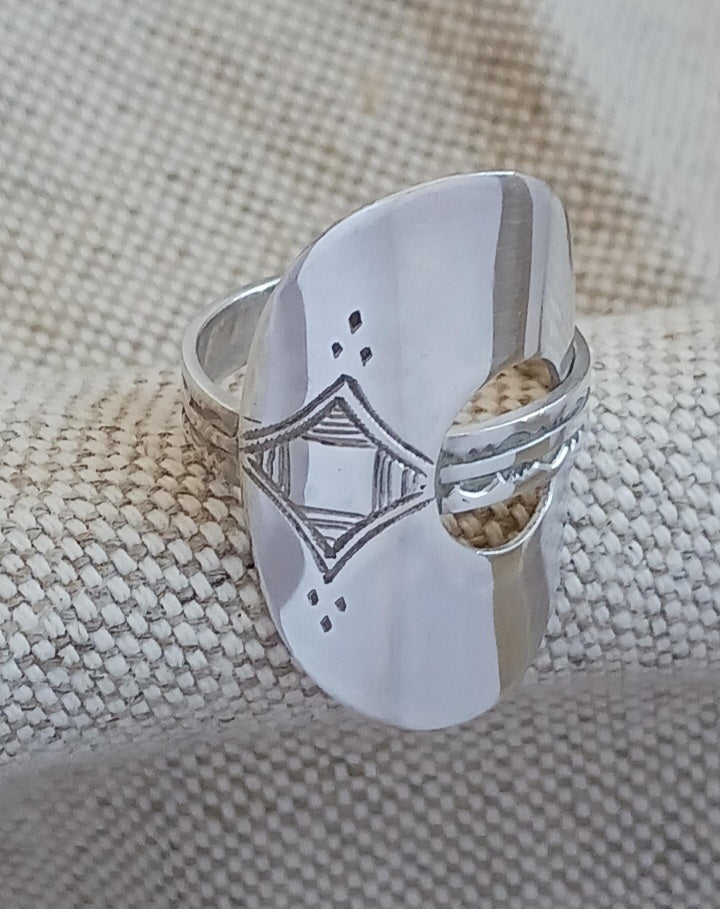 Bague touareg en argent massif