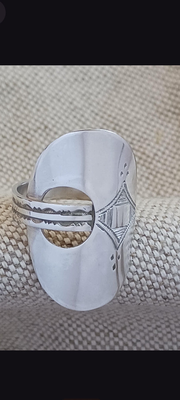 Bague touareg en argent massif