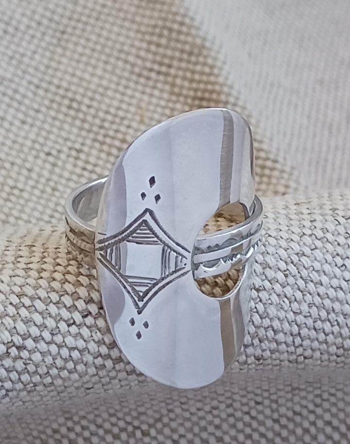 Bague touareg en argent massif