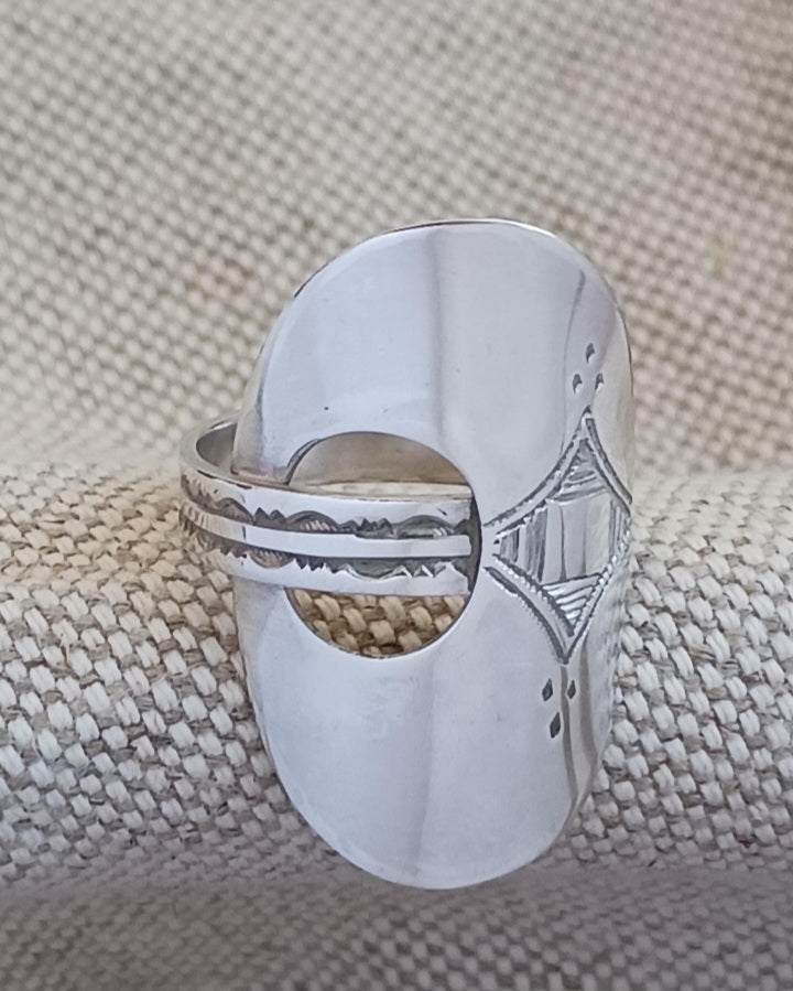 Bague touareg en argent massif