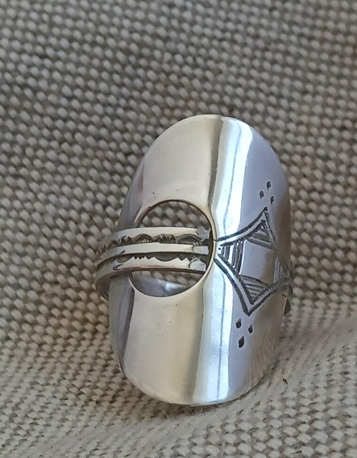 Bague touareg en argent massif