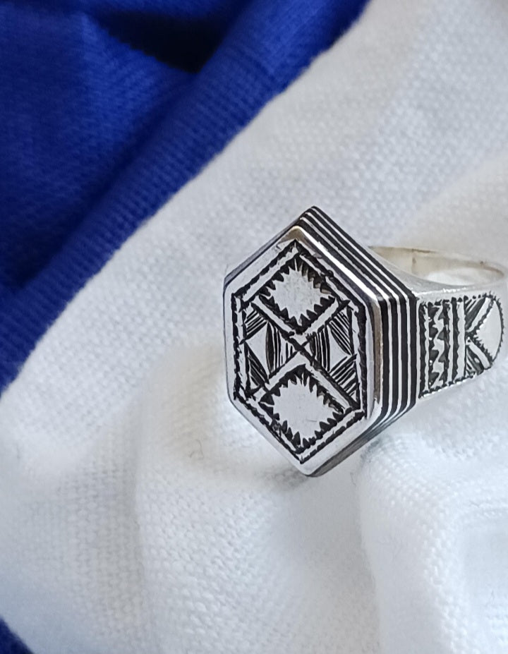 Bague touareg en argent massif
