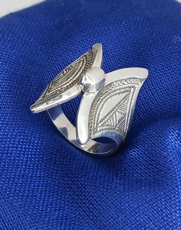 Bague touareg en argent massif