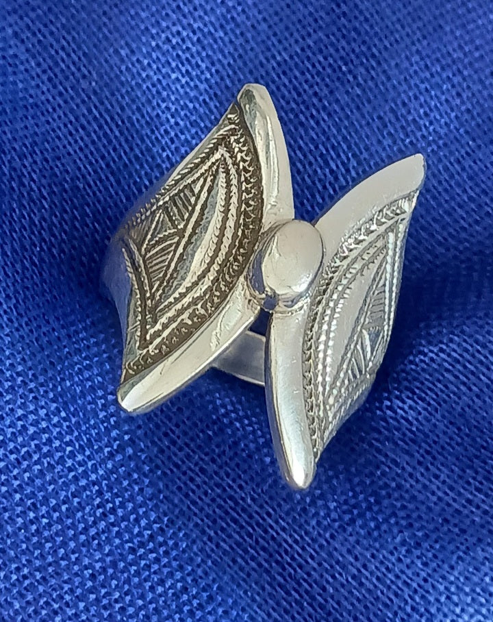 Bague touareg en argent massif