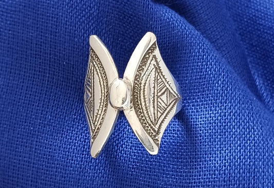 Bague touareg en argent massif