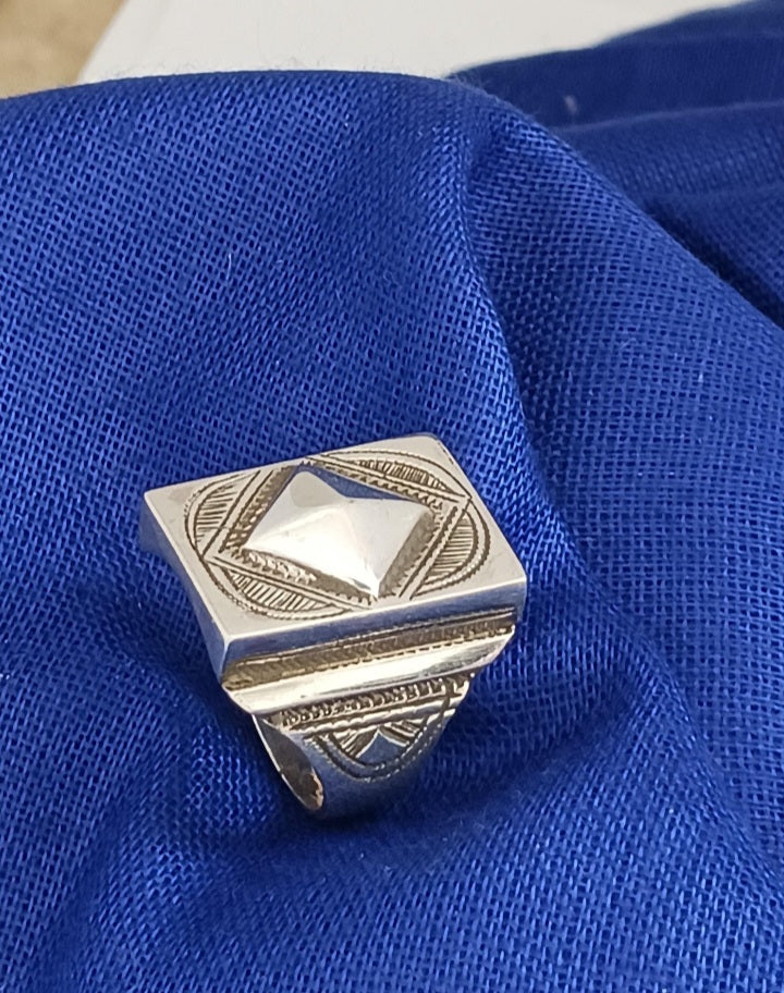 Bague touareg en argent massif