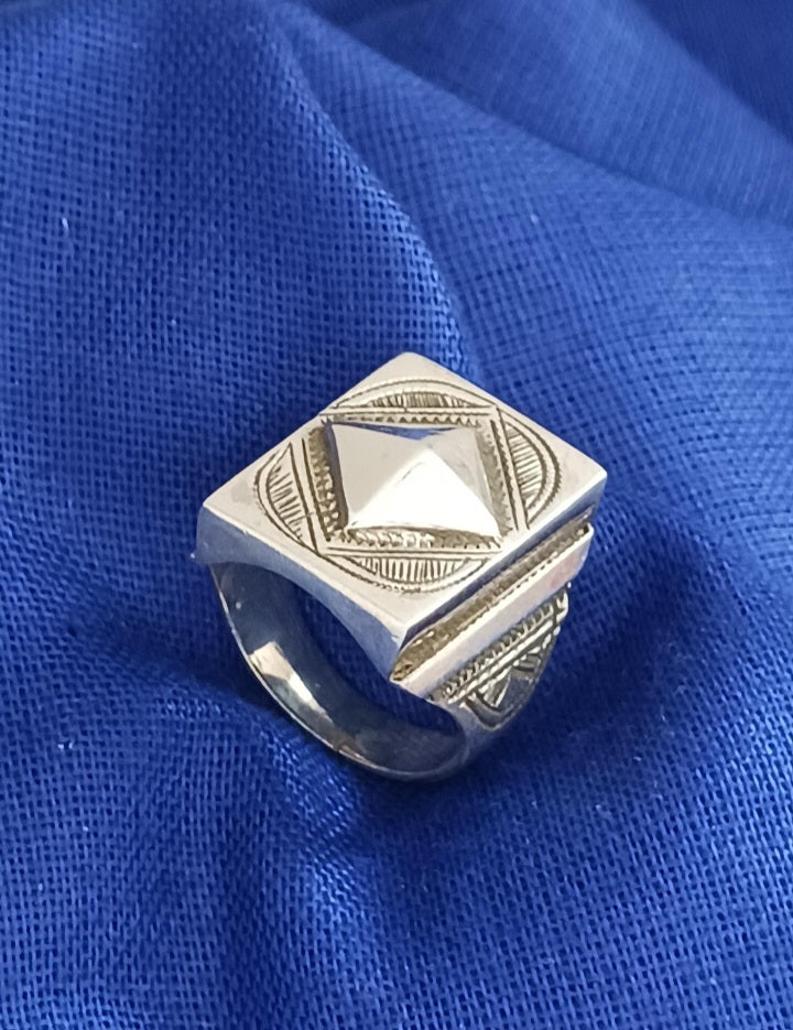 Bague touareg en argent massif