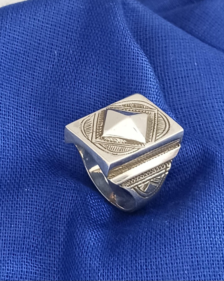 Bague touareg en argent massif