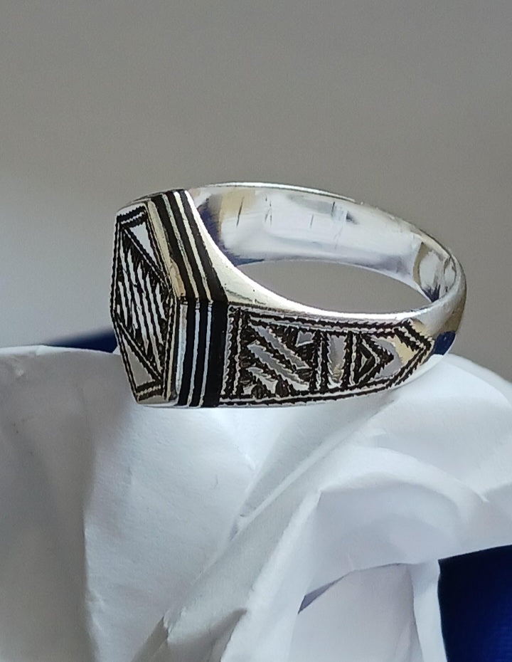 Bague touareg en argent massif