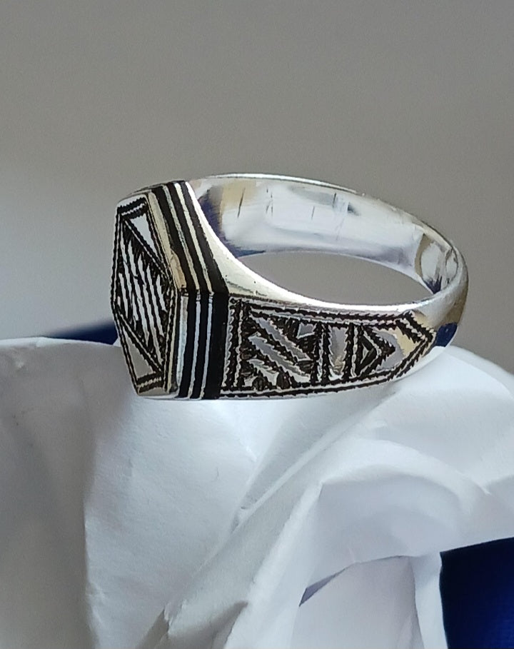 Bague touareg en argent massif