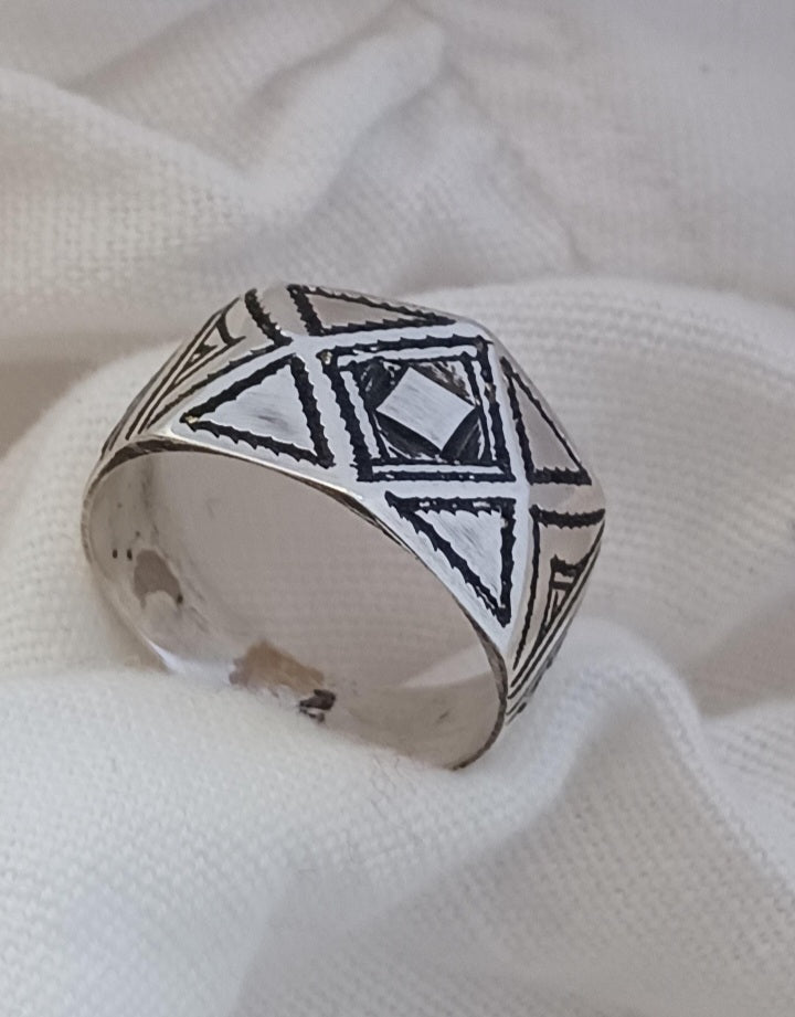 Bague touareg en argent massif
