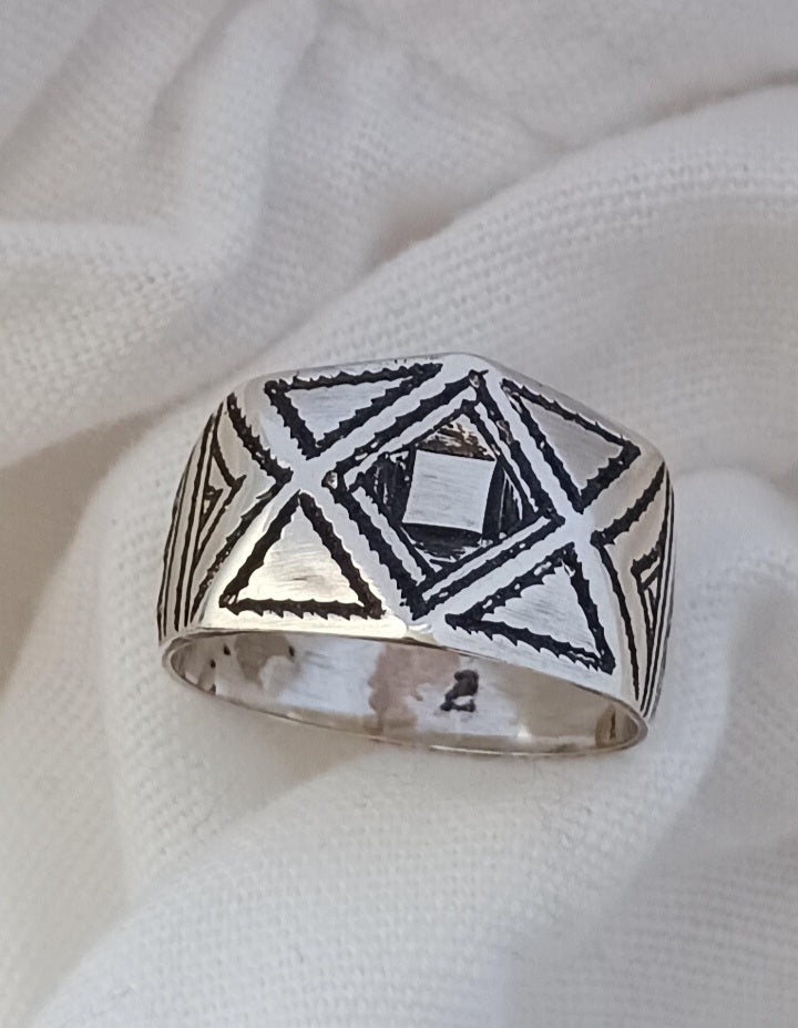 Bague touareg en argent massif