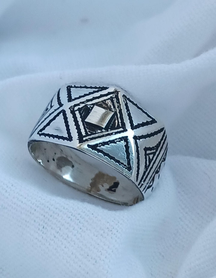 Bague touareg en argent massif