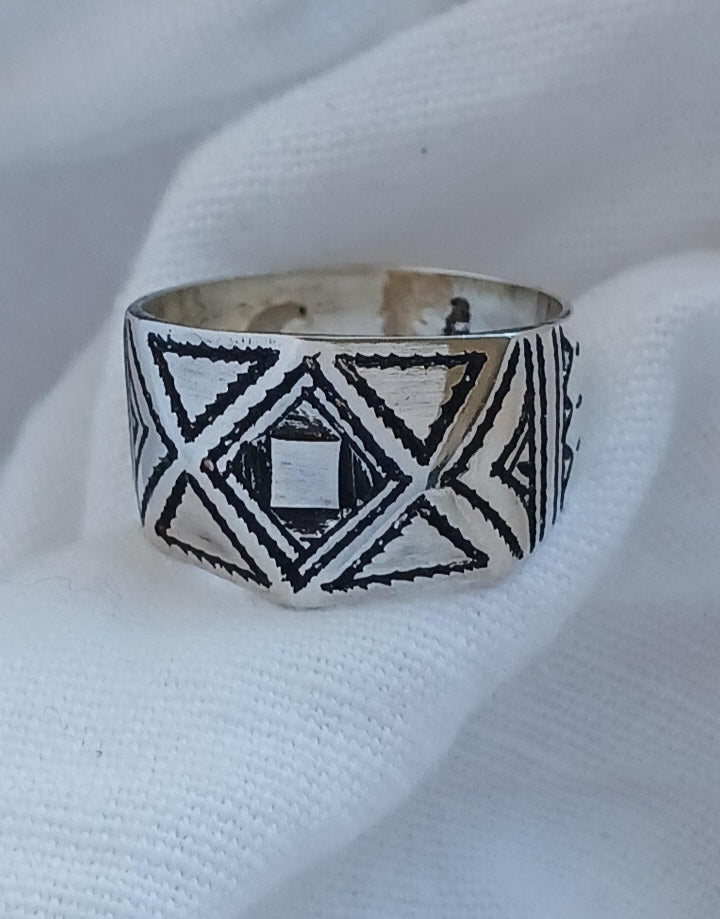 Bague touareg en argent massif