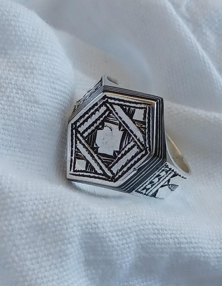 Bague touareg en argent massif