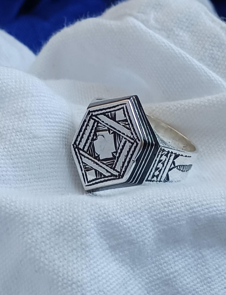 Bague touareg en argent massif