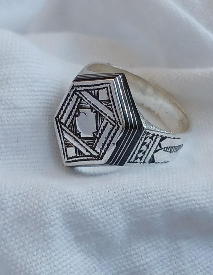 Bague touareg en argent massif
