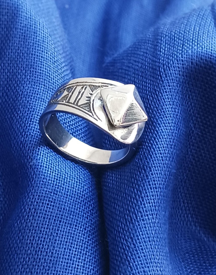 Bague touareg en argent massif