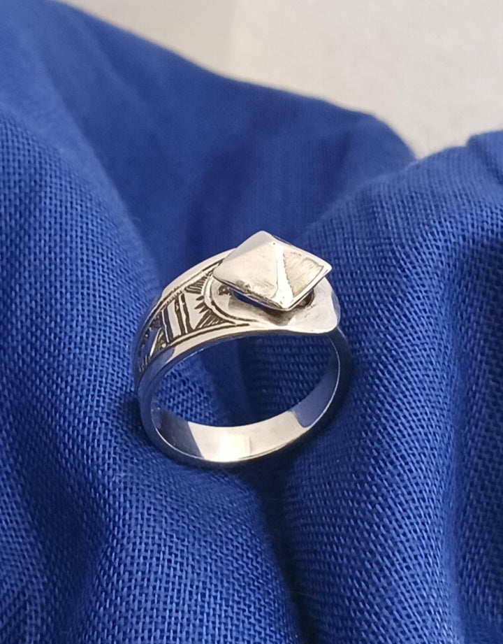 Bague touareg en argent massif