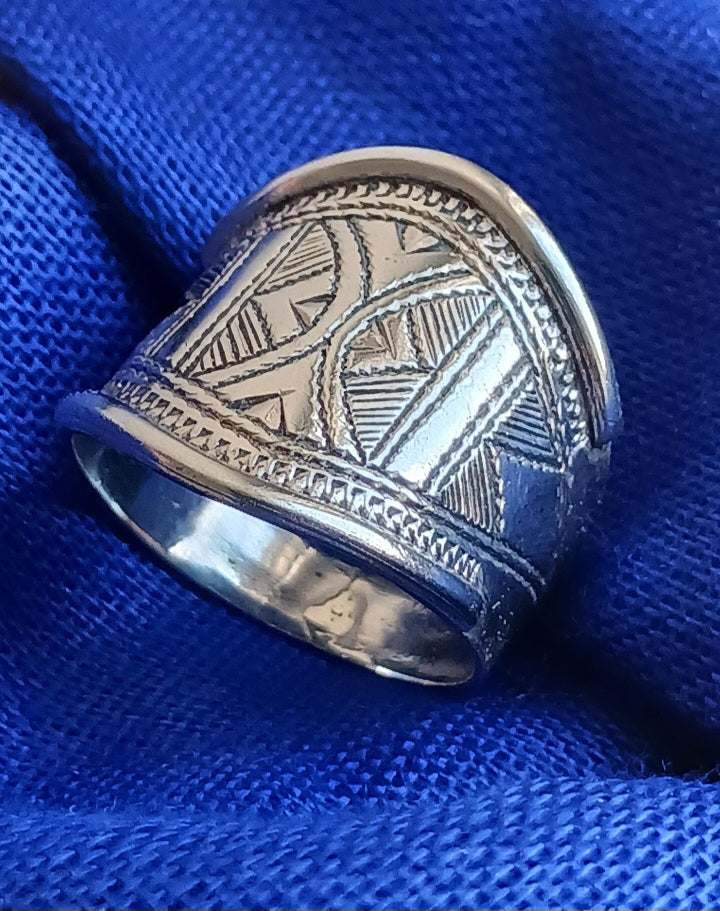 Bague touareg en argent massif