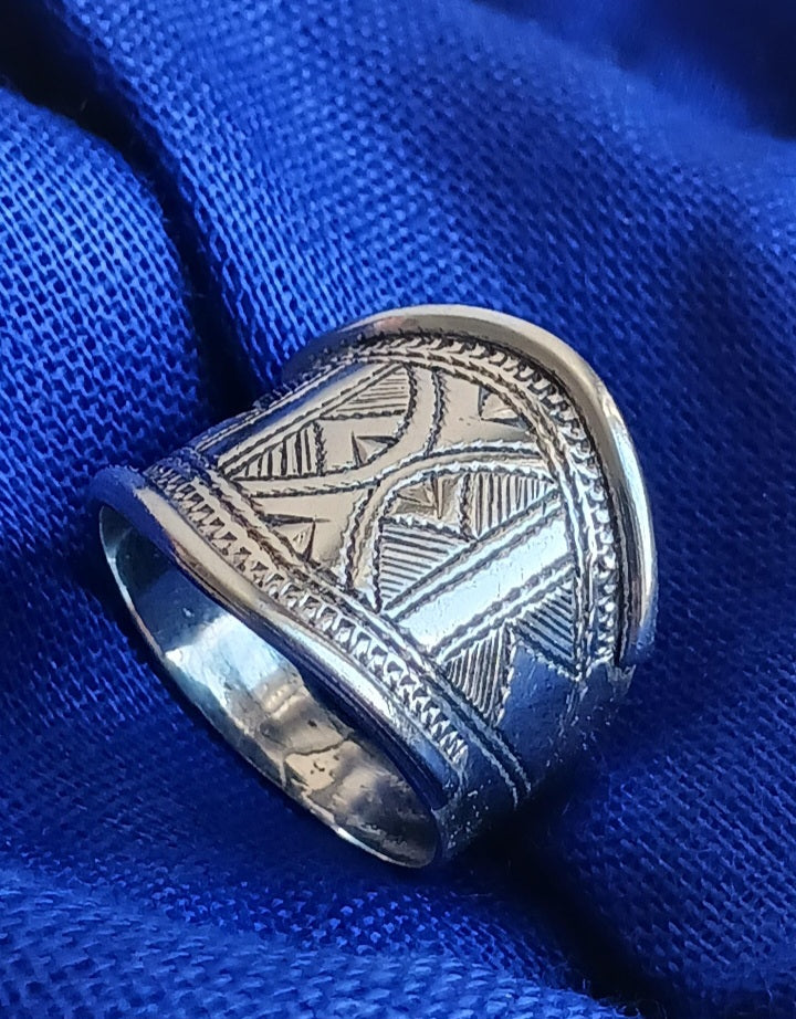 Bague touareg en argent massif