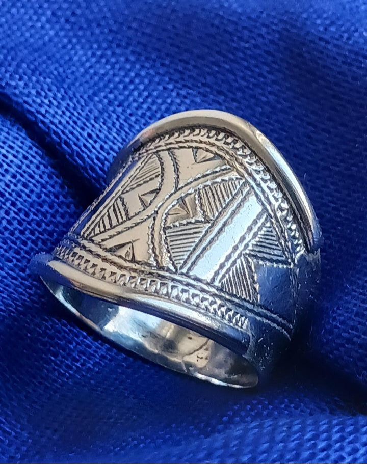 Bague touareg en argent massif