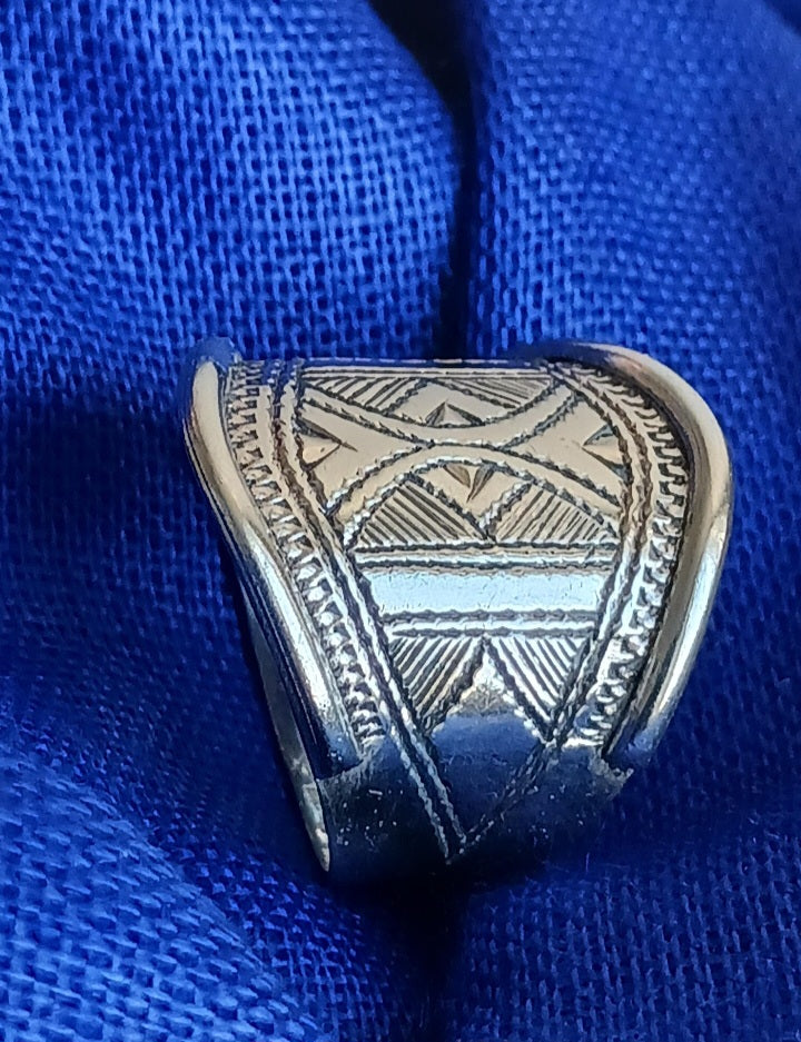 Bague touareg en argent massif