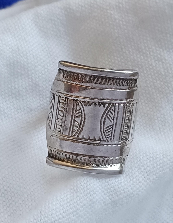 Bague touareg en argent massif