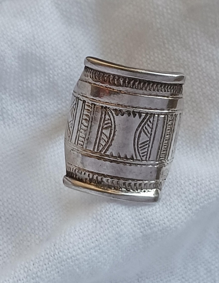 Bague touareg en argent massif