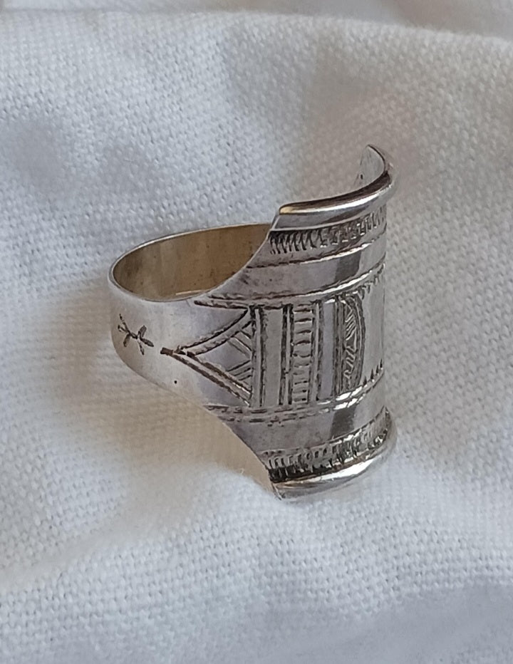 Bague touareg en argent massif