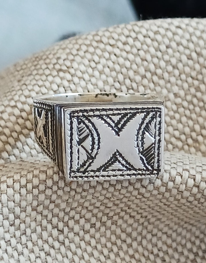 Bague touareg en argent massif